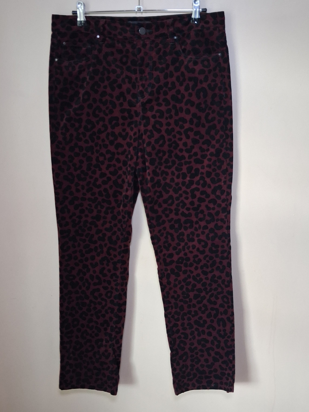 Ann Taylor Burgundy & Black Cheetah Animal Print High Rise Straight Jeans; Sz.10
